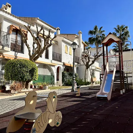 Costa Hispania House By Gloove アパート